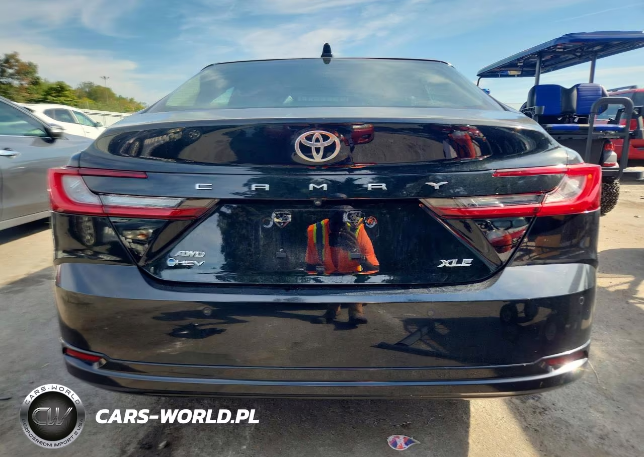 2025 Toyota Camry Xle VIN:4T1DBADK9SU529774 - 6