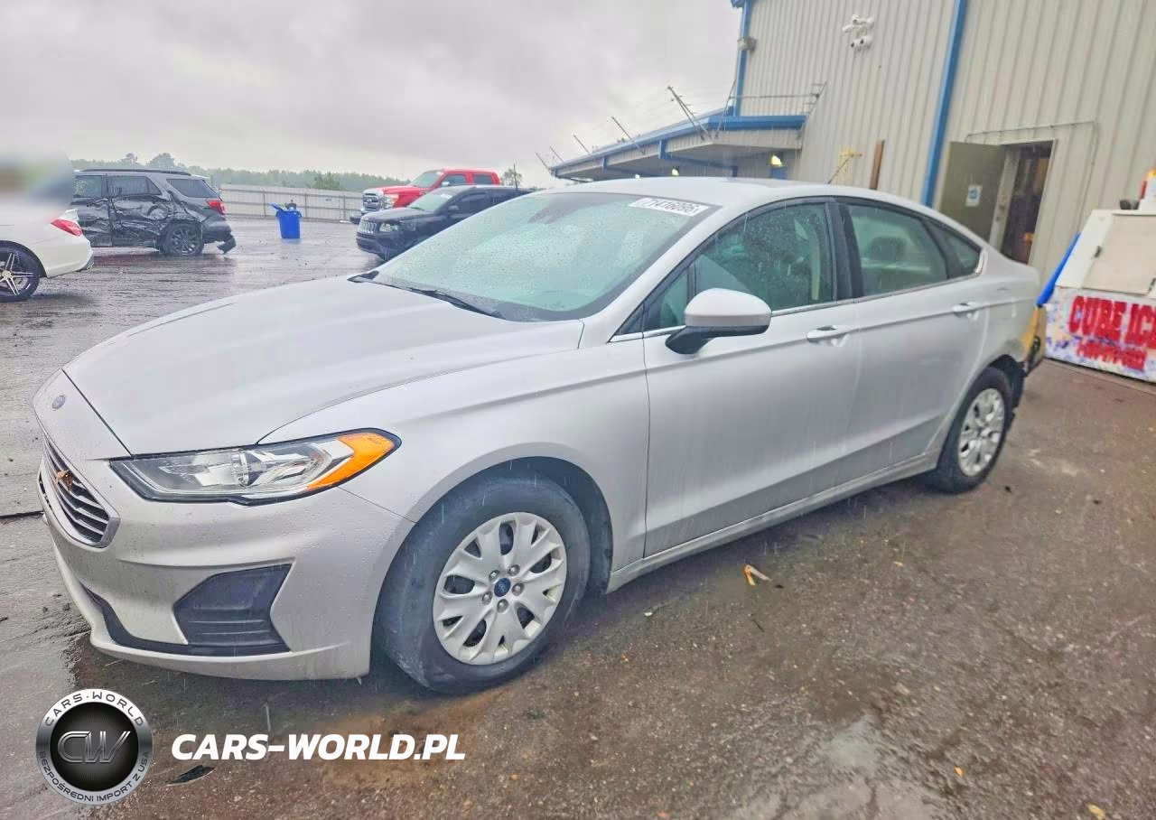 2019 Ford Fusion S VIN:3FA6P0G72KR267321 - 1