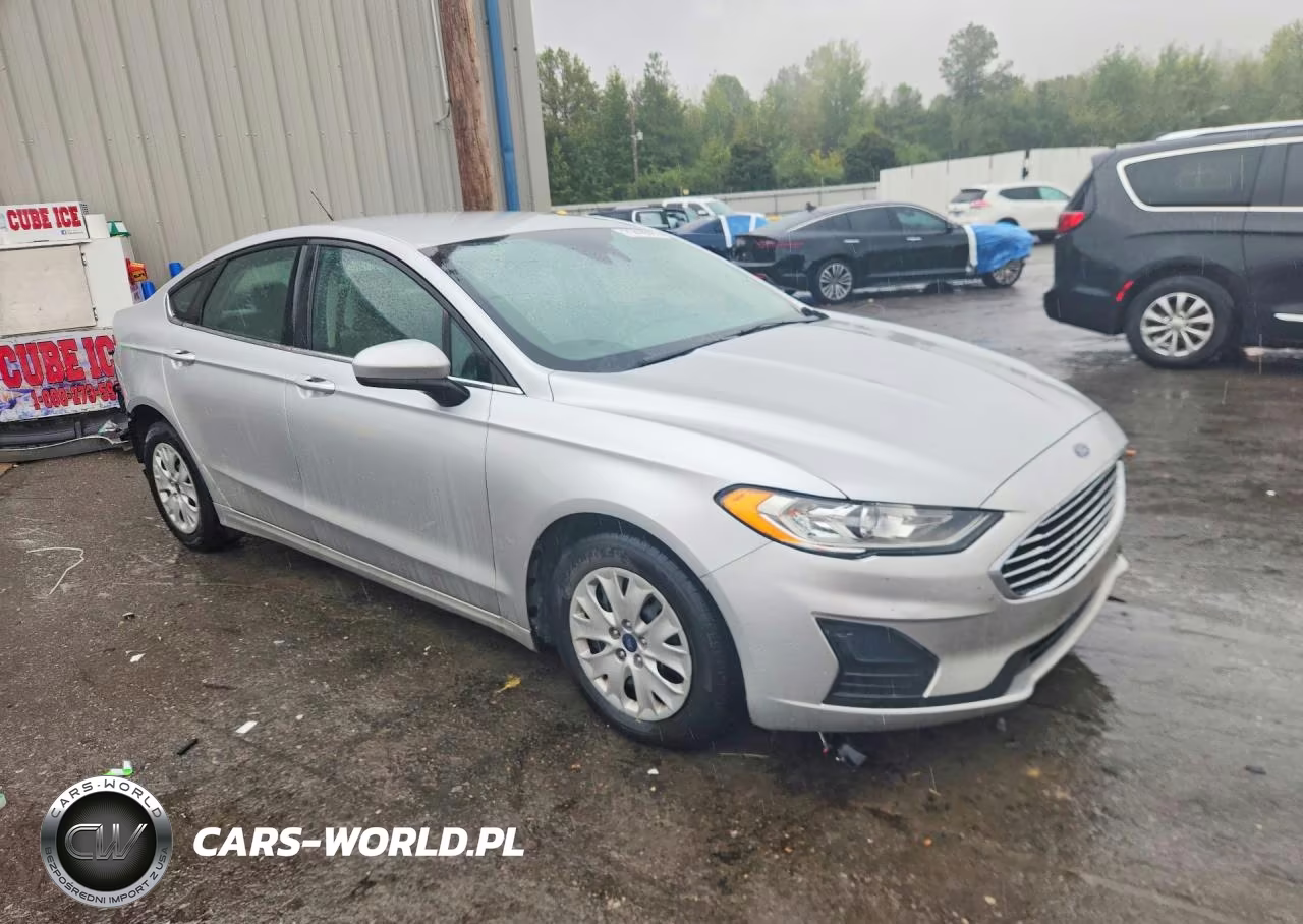 2019 Ford Fusion S VIN:3FA6P0G72KR267321 - 4