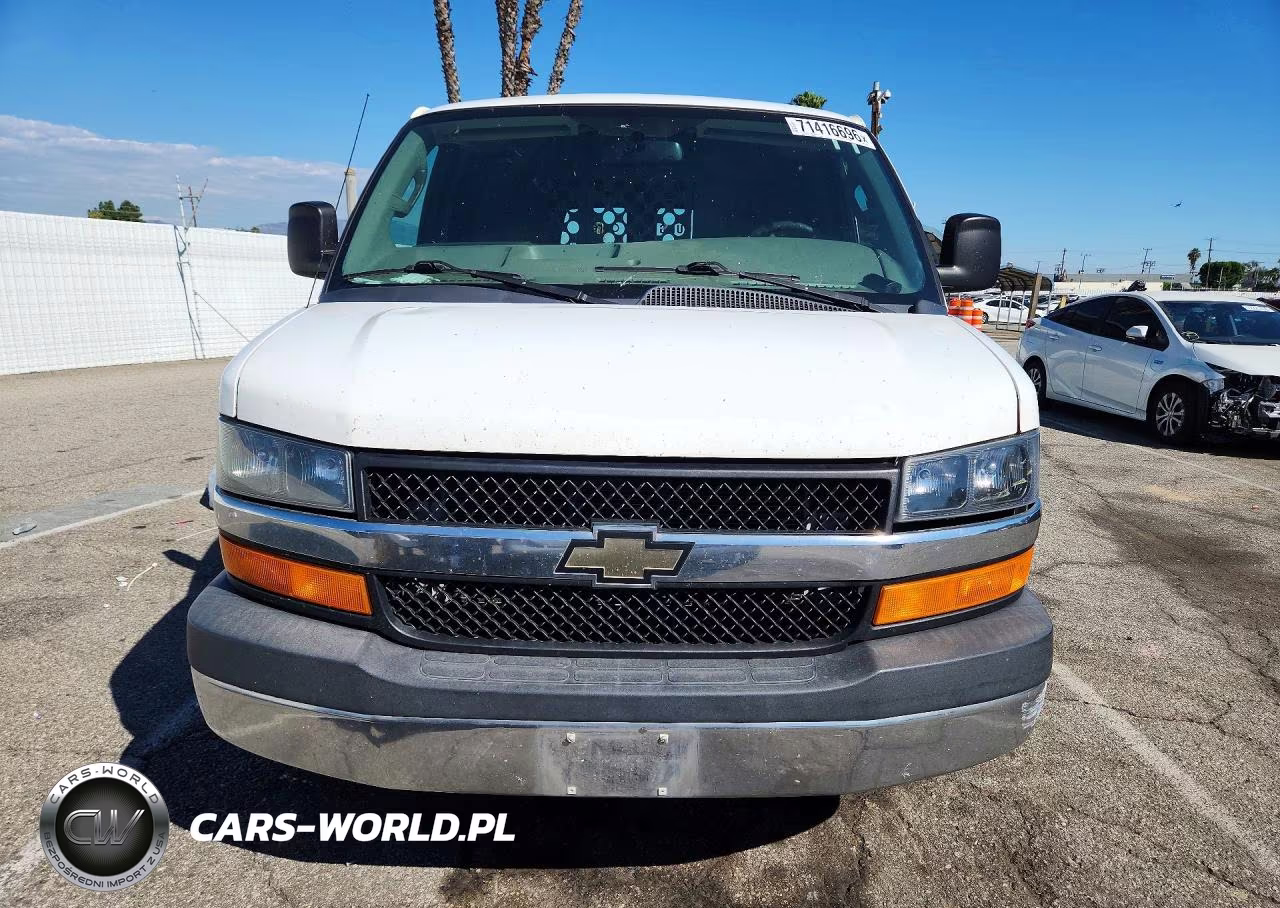 2016 Chevrolet Express G2500 VIN:1GCWGAFF4G1327948 - 5