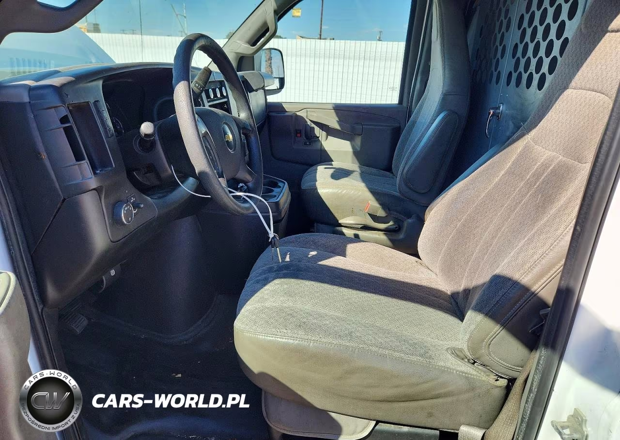 2016 Chevrolet Express G2500 VIN:1GCWGAFF4G1327948 - 7