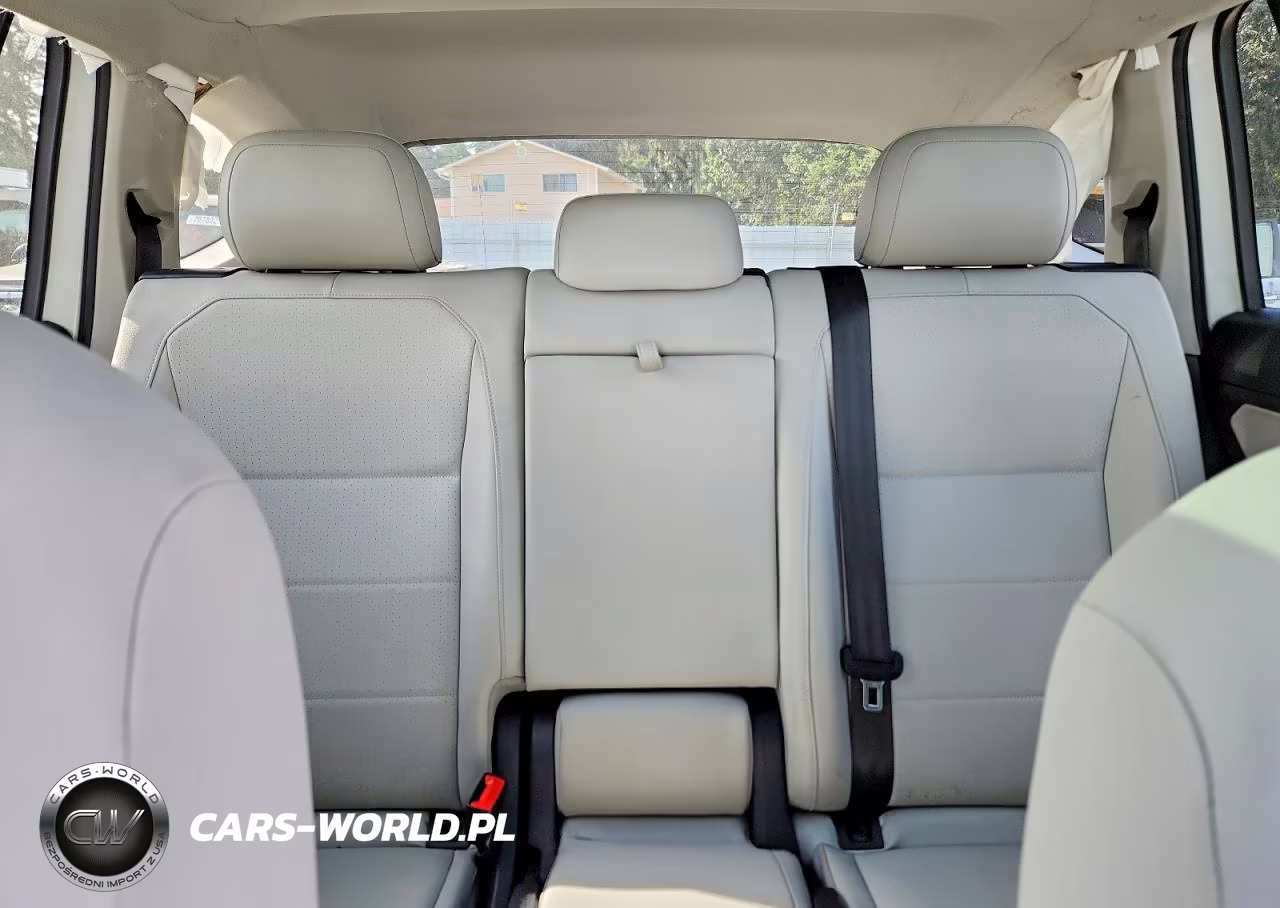 2019 Volkswagen Tiguan Se VIN:3VV2B7AX4KM050862 - 10