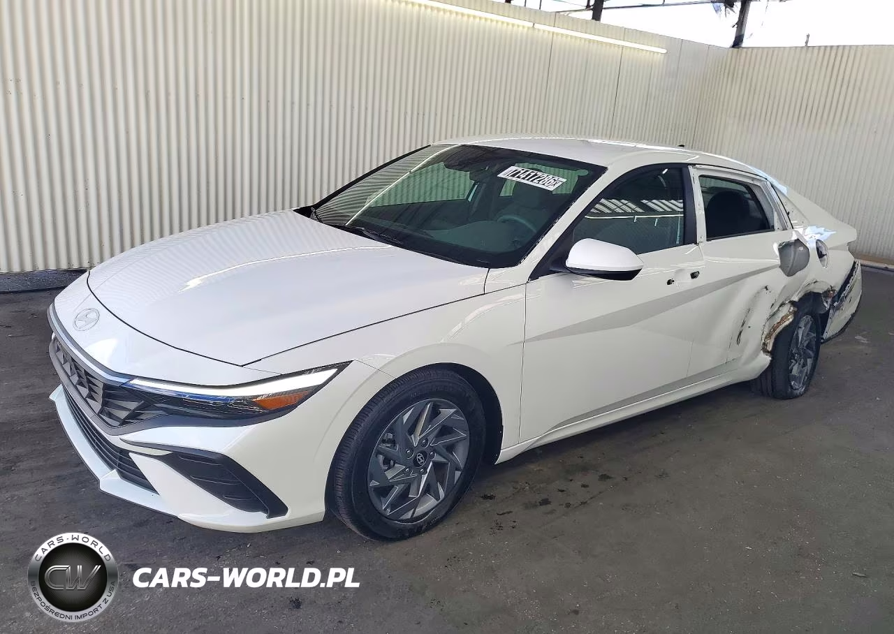 2026 Hyundai Elantra Hybrid Blue VIN:KMHLM4DJ3TU196102 - 1