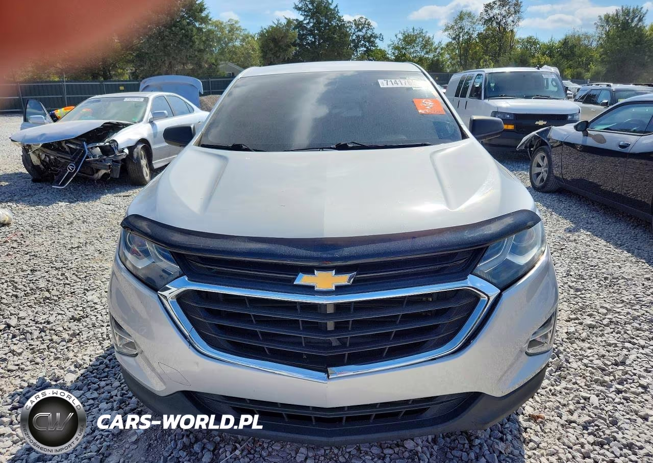2018 Chevrolet Equinox Ls VIN:2GNAXHEVXJ6105809 - 5