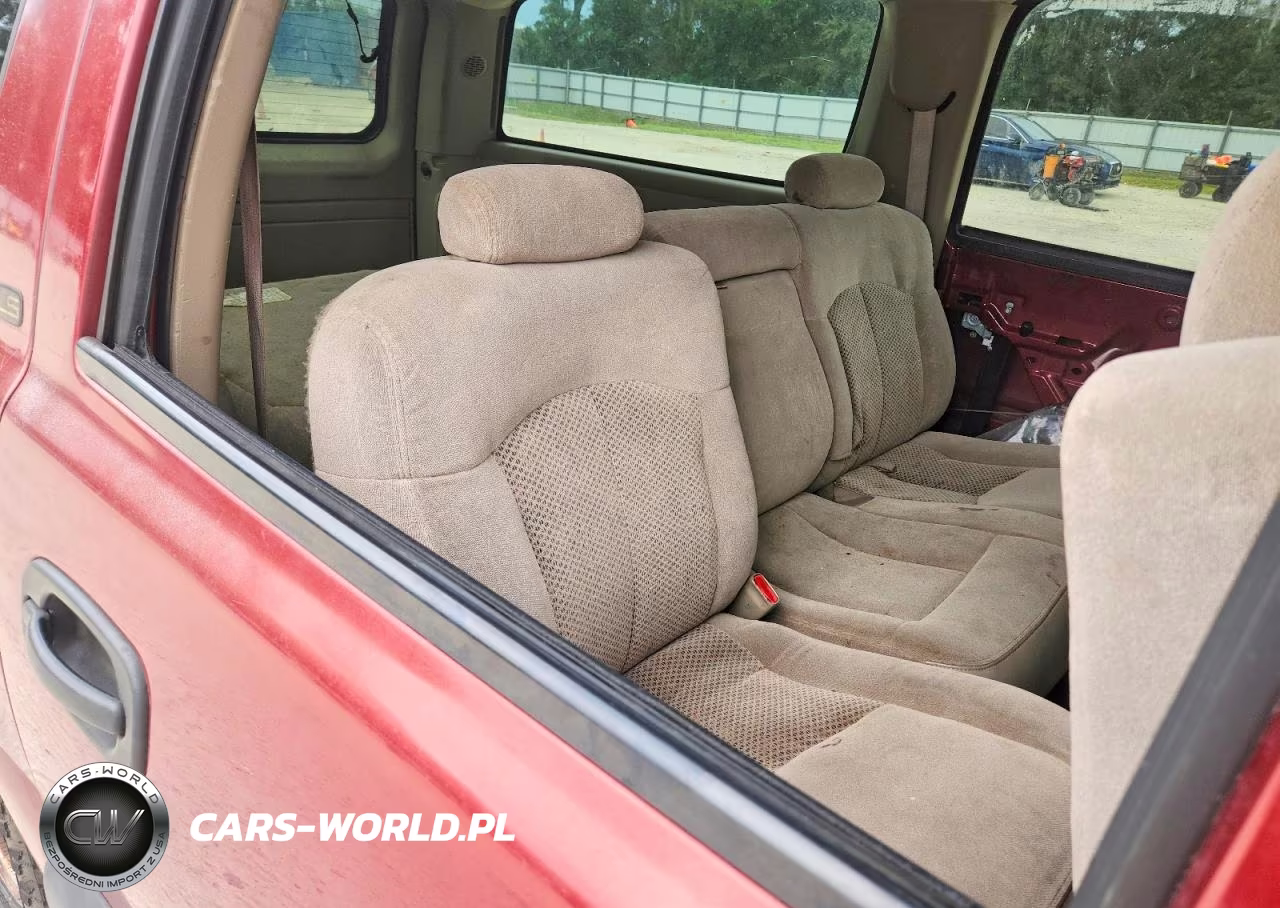 2002 Chevrolet Suburban C1500 VIN:1GNEC16Z22J337394 - 10