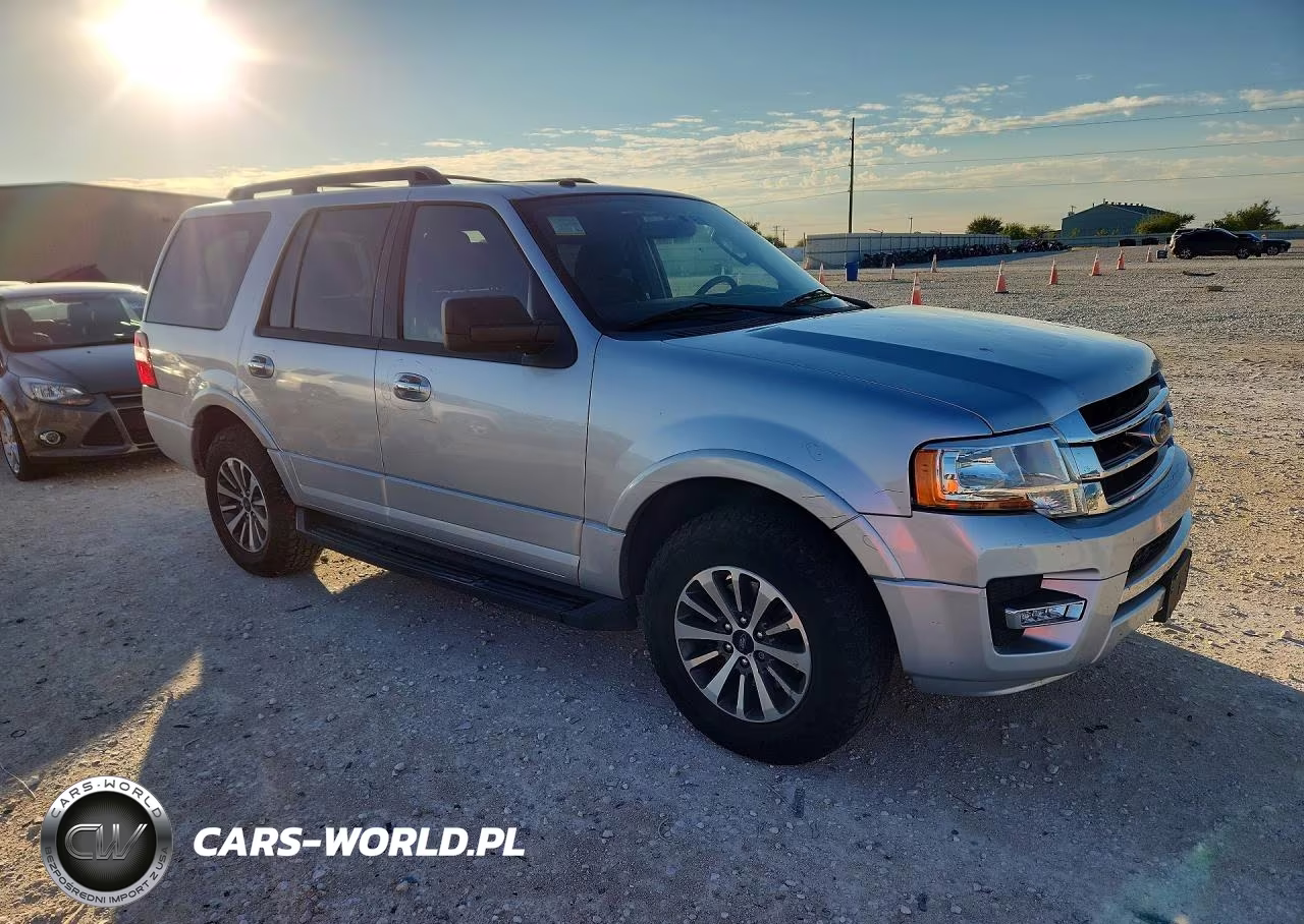 2017 Ford Expedition Xlt VIN:1FMJU1HT2HEA55492 - 4