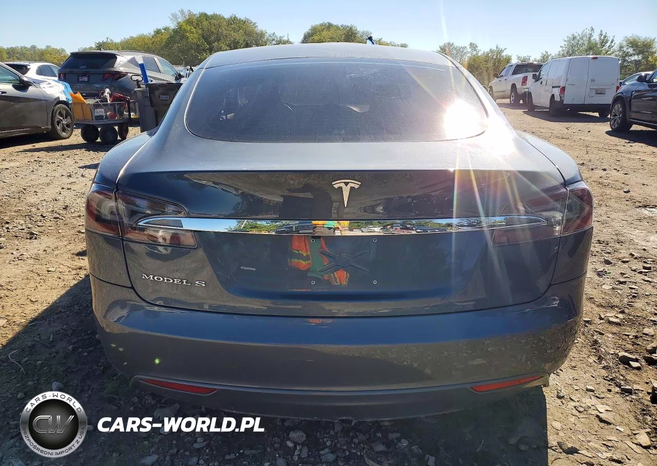2013 Tesla Model S VIN:5YJSA1BC2DFP11208 - 6