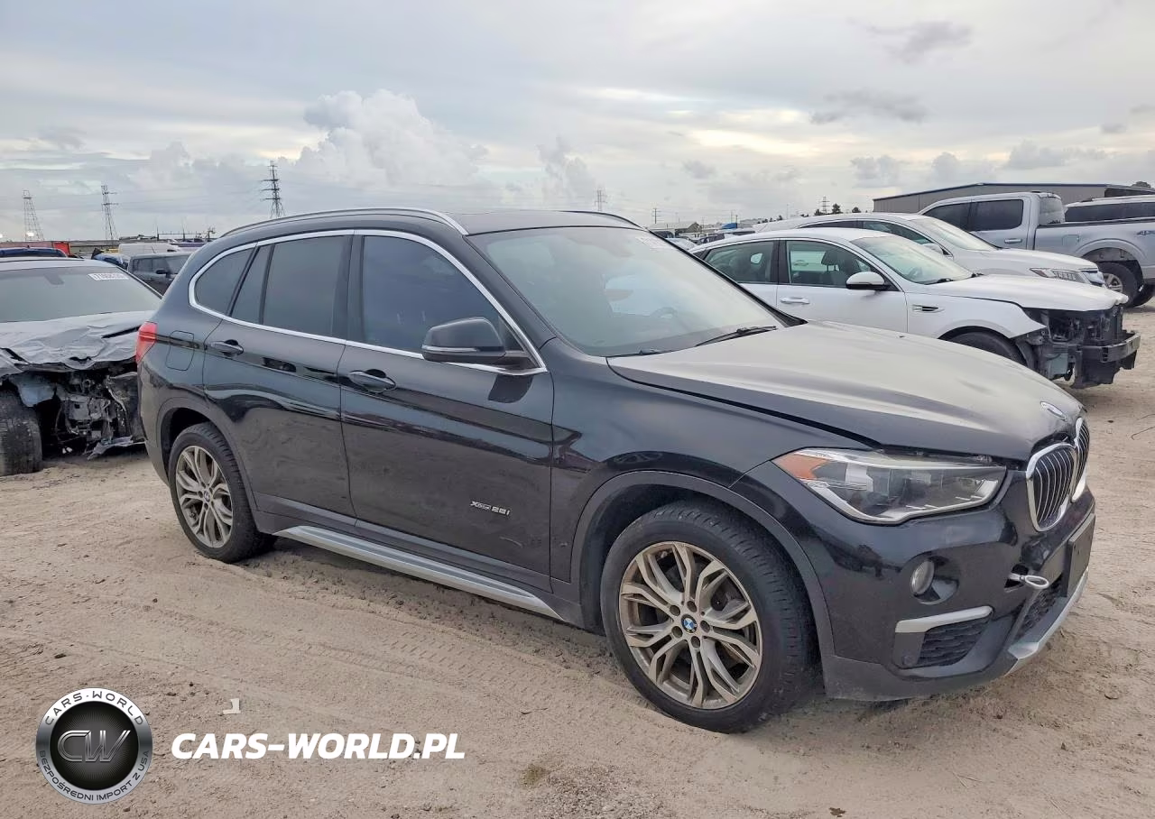 2017 BMW X1 xDrive28I VIN:WBXHT3Z30H4A53655 - 4
