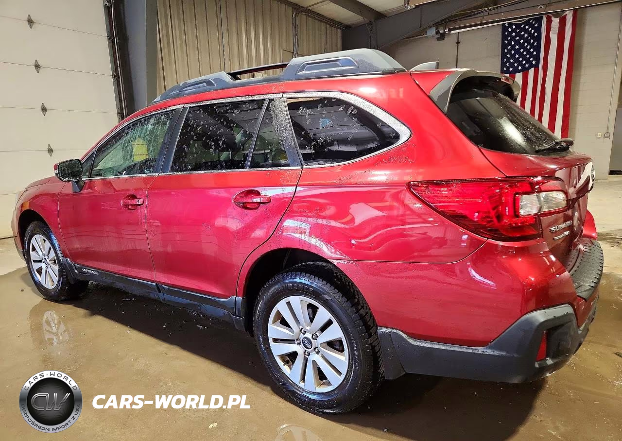 2018 Subaru Outback 2.5I Premium VIN:4S4BSAFC4J3281869 - 2