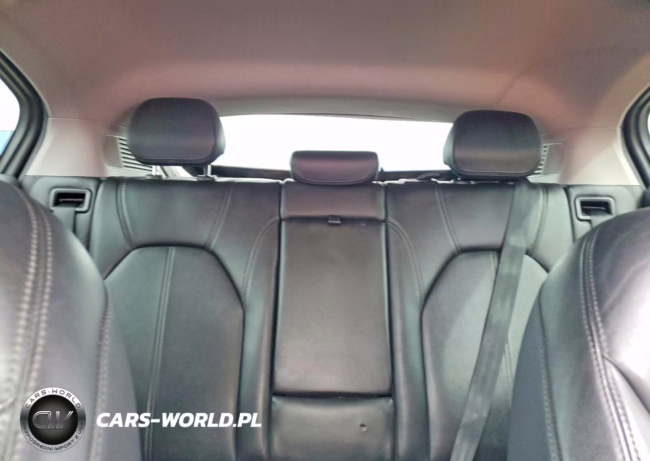 2018 Alfa Romeo Stelvio Sport VIN:ZASFAKPN7J7B62325 - 10