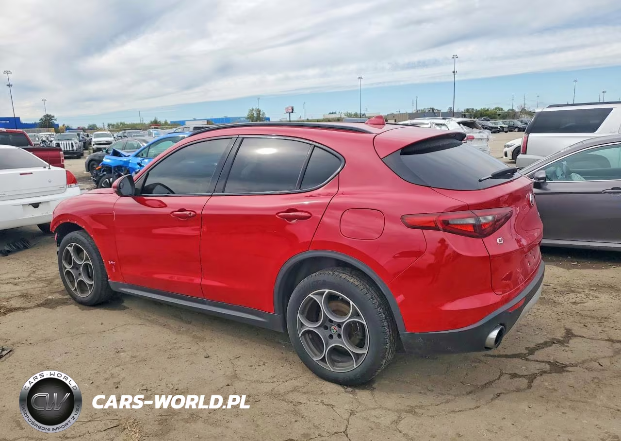 2018 Alfa Romeo Stelvio Sport VIN:ZASFAKPN7J7B62325 - 2