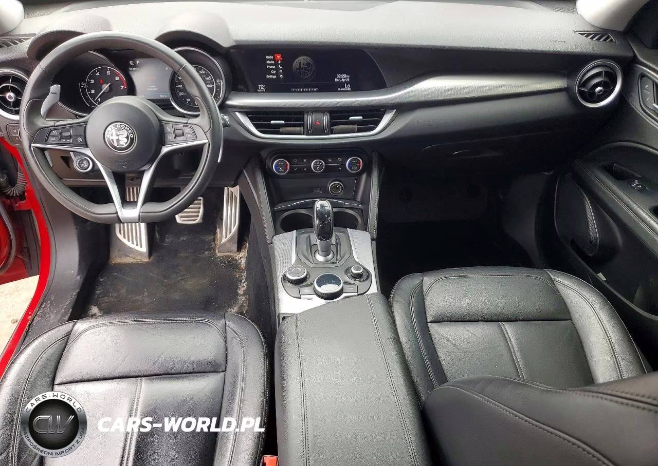 2018 Alfa Romeo Stelvio Sport VIN:ZASFAKPN7J7B62325 - 8