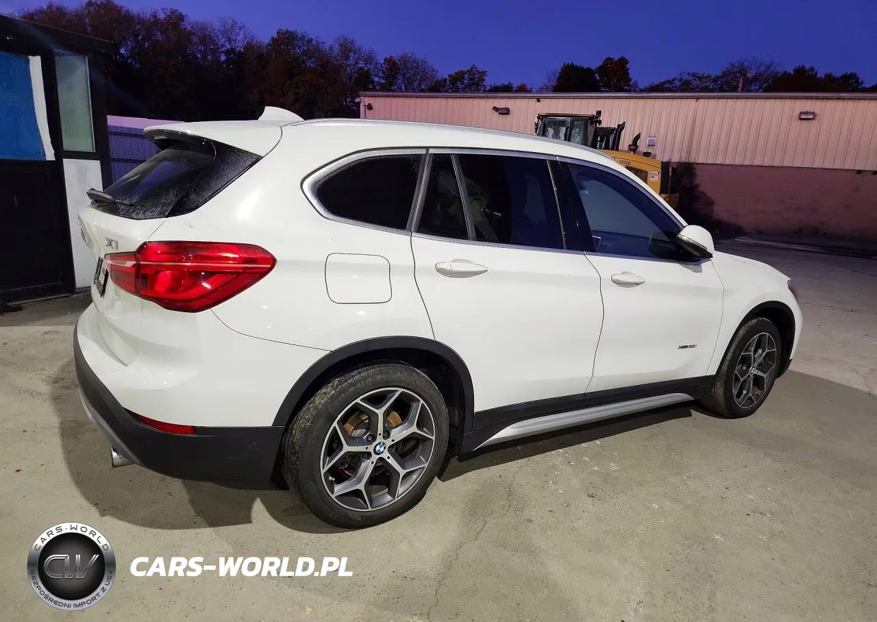 2016 BMW X1 xDrive28I VIN:WBXHT3C33G5E47944 - 3