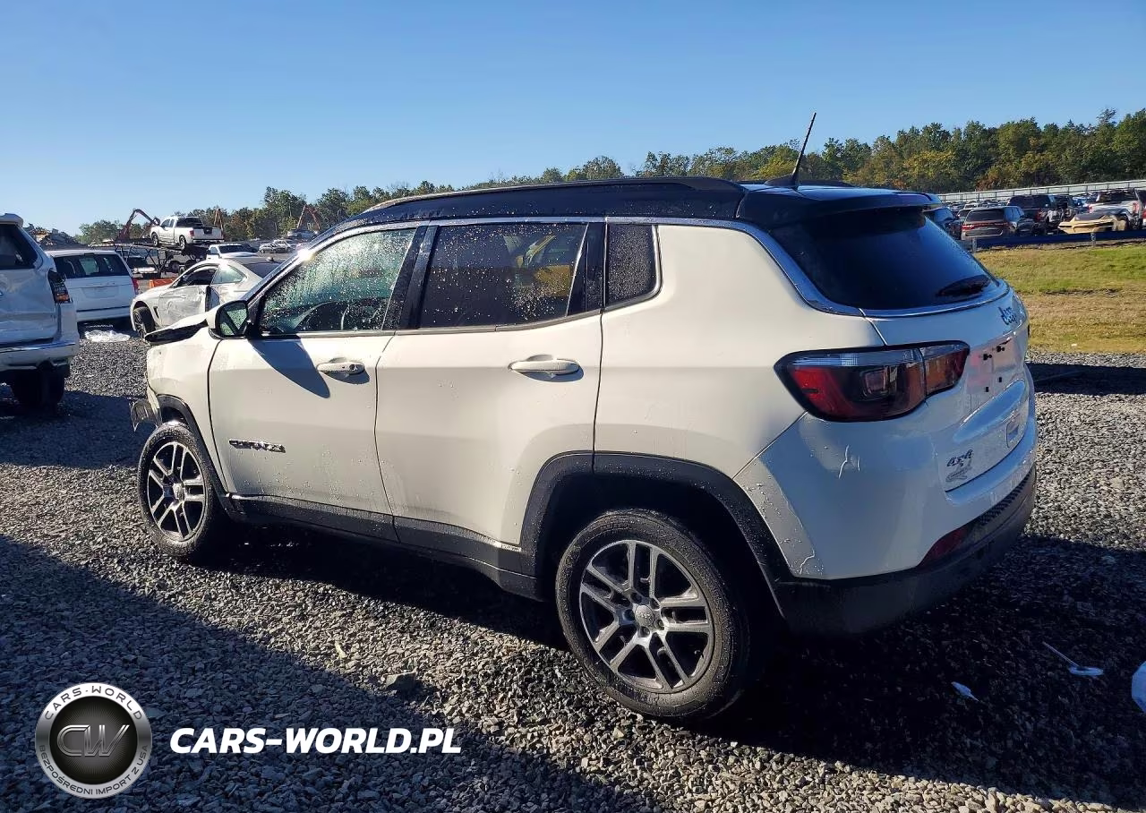 2018 Jeep Compass Latitude VIN:3C4NJDBB7JT232673 - 2