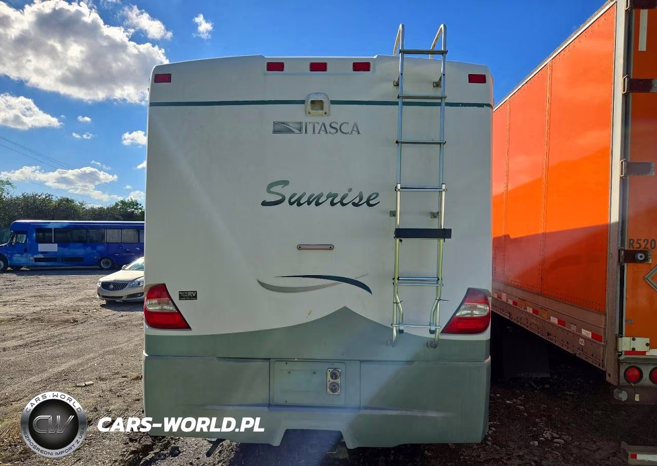 2005 Winnebago Sunrise Rv VIN:5B4MP67G353400312 - 4