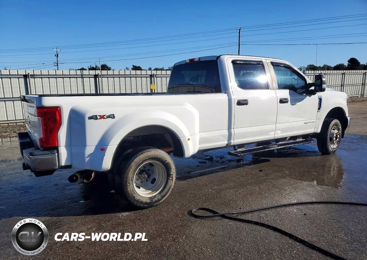 2019 Ford F350 Super Duty VIN:1FT8W3DT4KEG50348 - 3