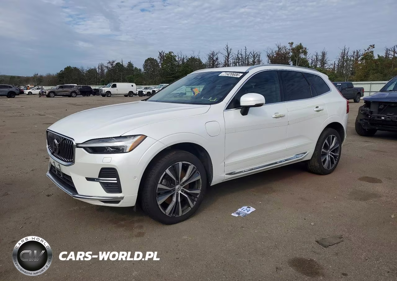 2022 Volvo Xc60 T8 Recharge Inscription Express VIN:YV4H60DZ8N1052260 - 1