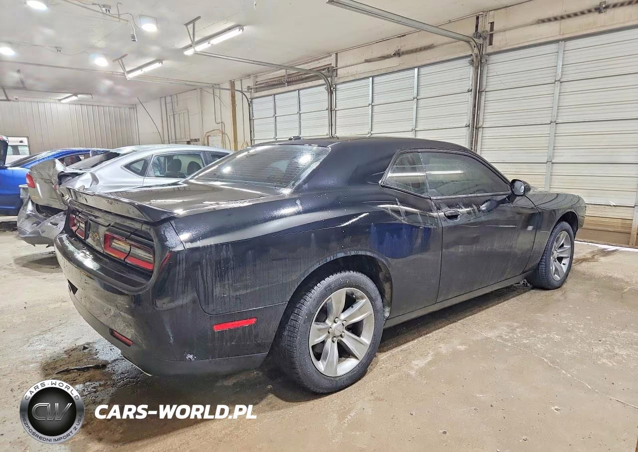 2019 Dodge Challenger Sxt VIN:2C3CDZAG7KH669404 - 3