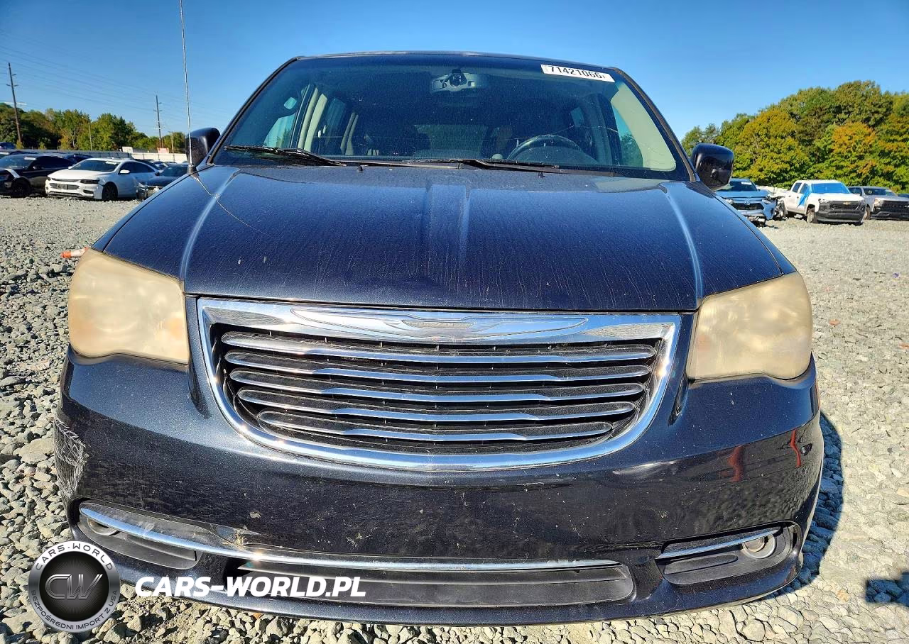 2013 Chrysler Town & Country Touring VIN:2C4RC1BG6DR743501 - 5