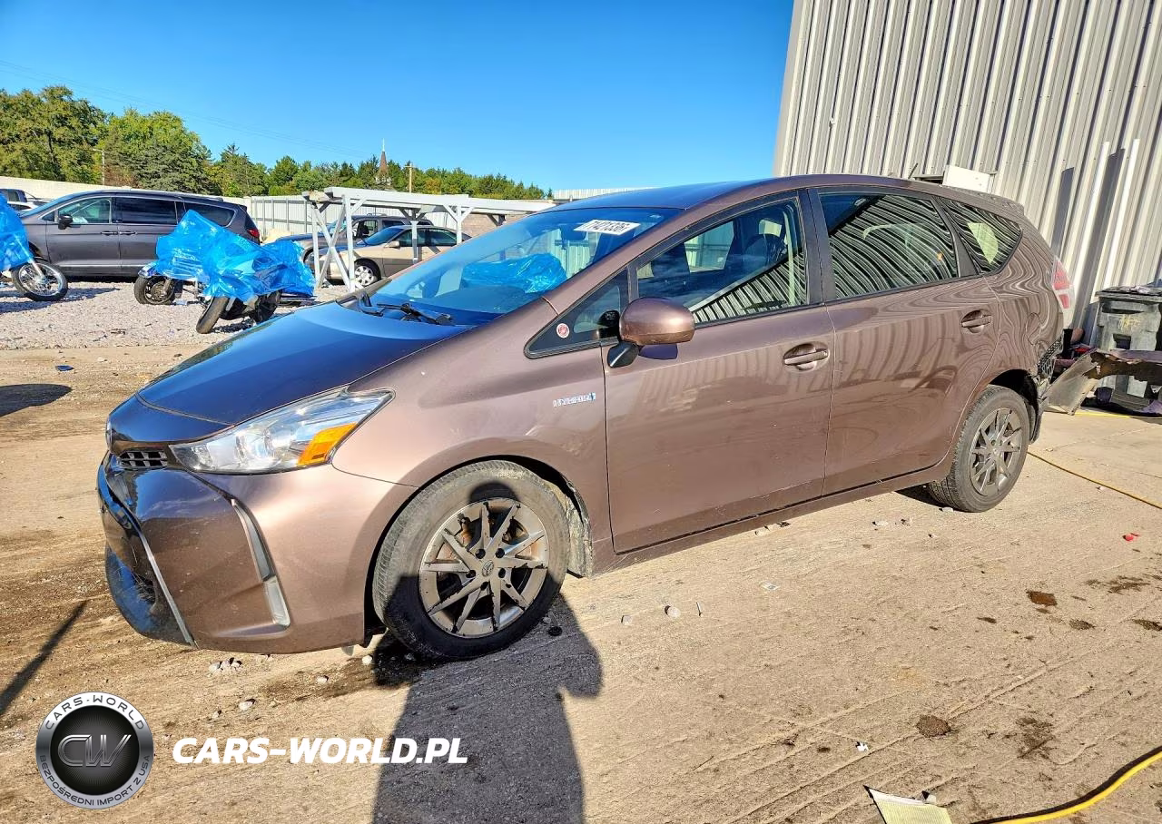 2015 Toyota Prius V Three VIN:JTDZN3EU8FJ025902 - 1