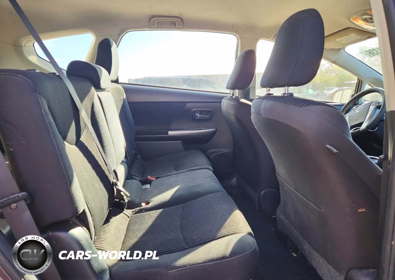 2015 Toyota Prius V Three VIN:JTDZN3EU8FJ025902 - 10
