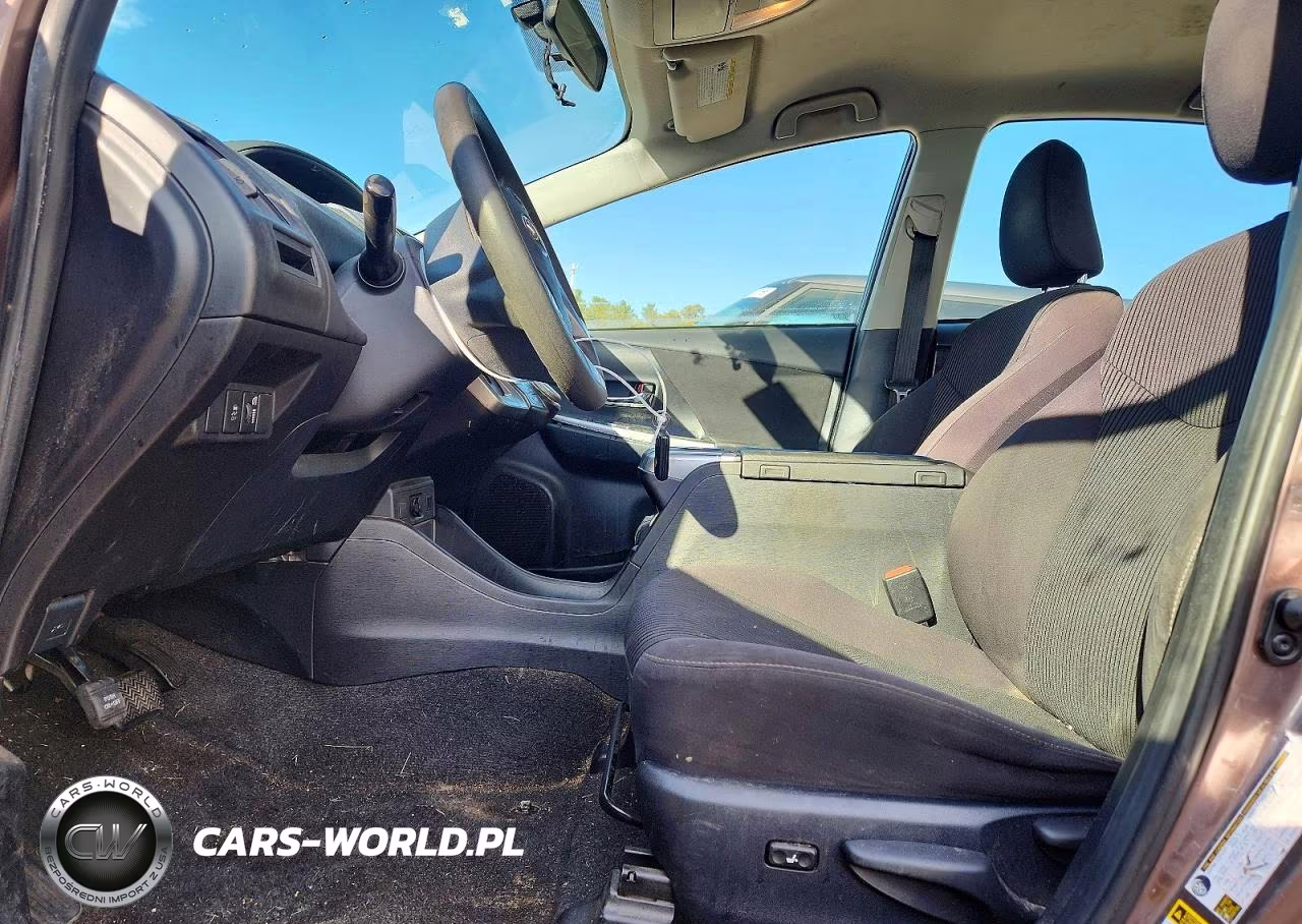 2015 Toyota Prius V Three VIN:JTDZN3EU8FJ025902 - 7