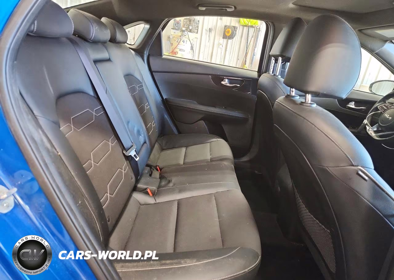 2022 Kia Forte Gt Line VIN:3KPF54AD3NE477928 - 10