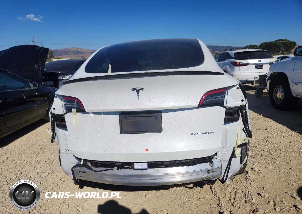 2021 Tesla Model Y VIN:5YJYGDEE8MF232010 - 6
