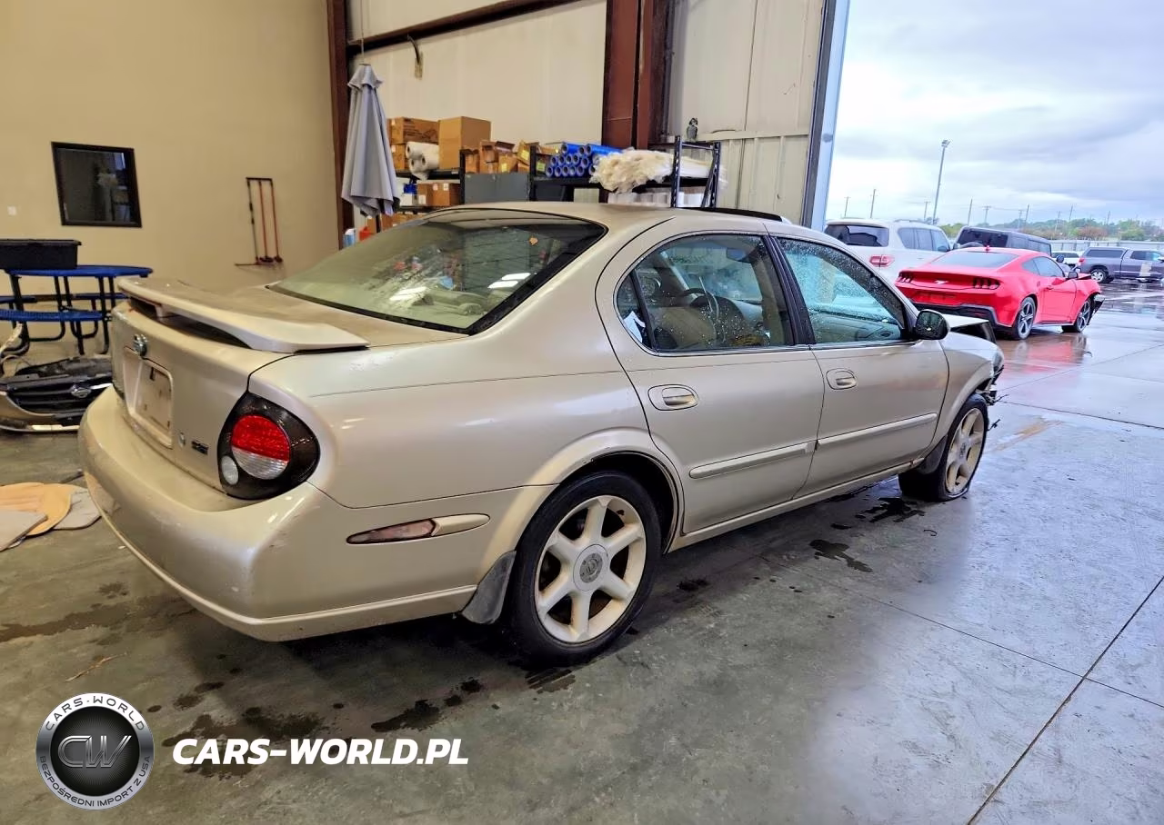2000 Nissan Maxima Gxe VIN:JN1CA31D4YT521040 - 3