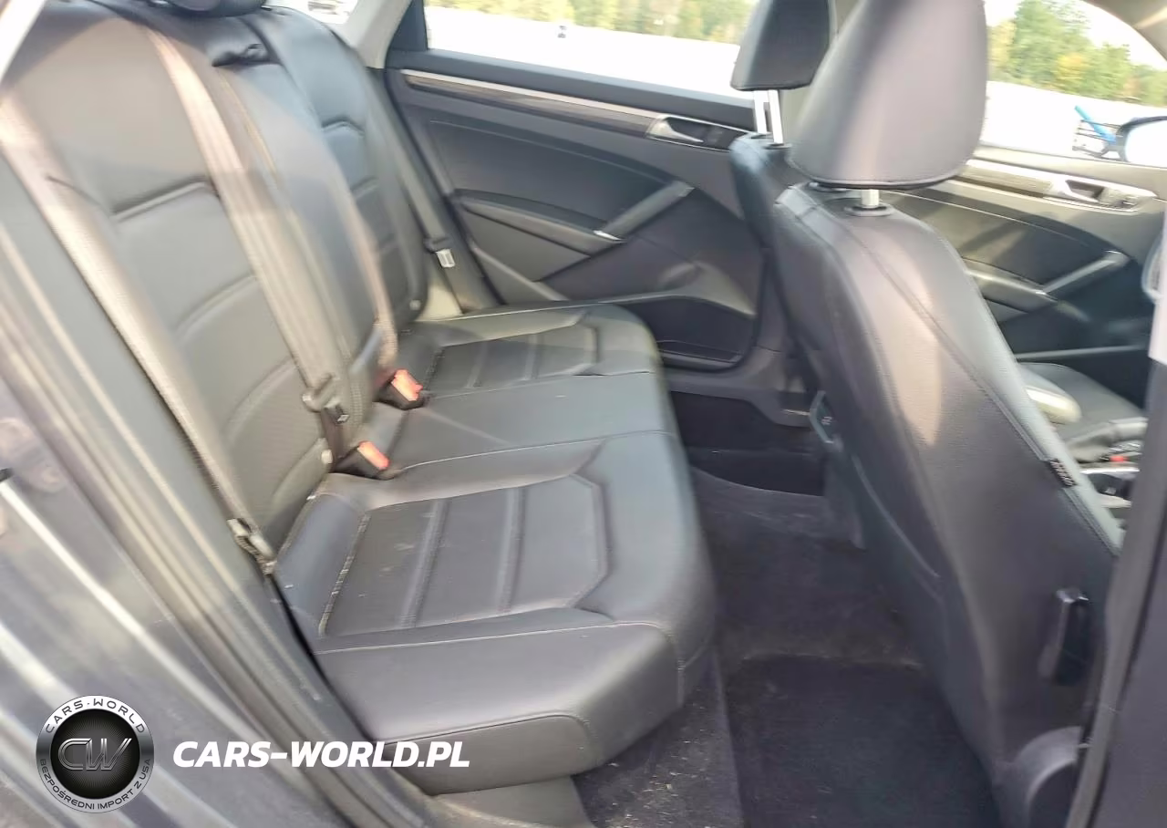 2016 Volkswagen Passat Se VIN:1VWBT7A33GC047904 - 10