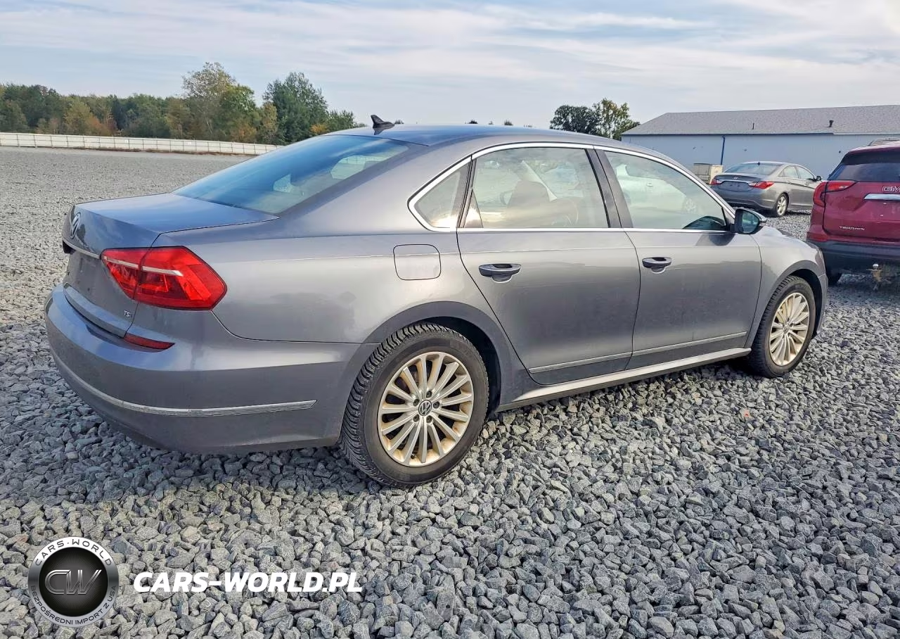 2016 Volkswagen Passat Se VIN:1VWBT7A33GC047904 - 3