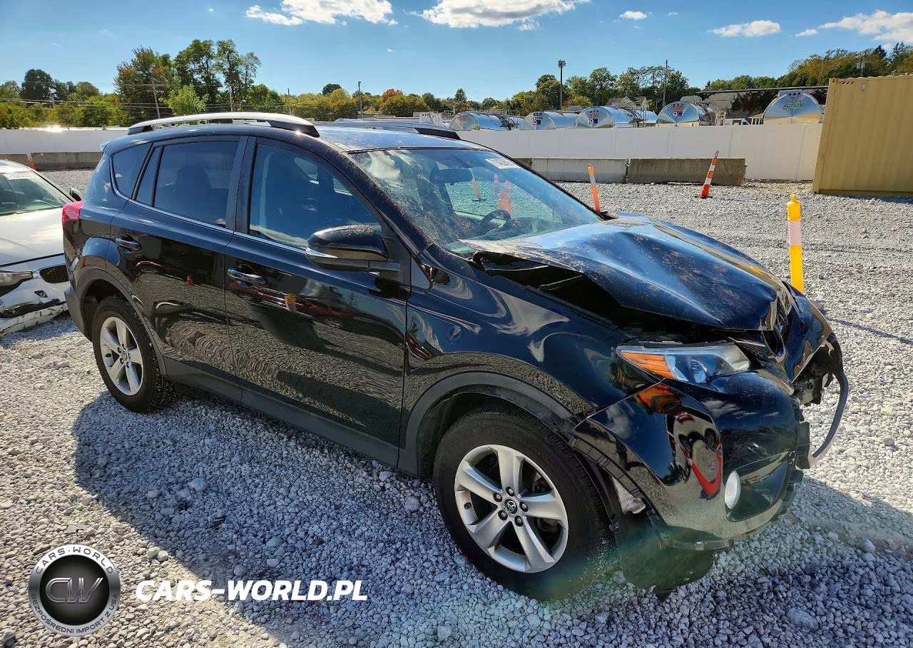 2015 Toyota Rav4 Xle VIN:2T3RFREV5FW362828 - 4