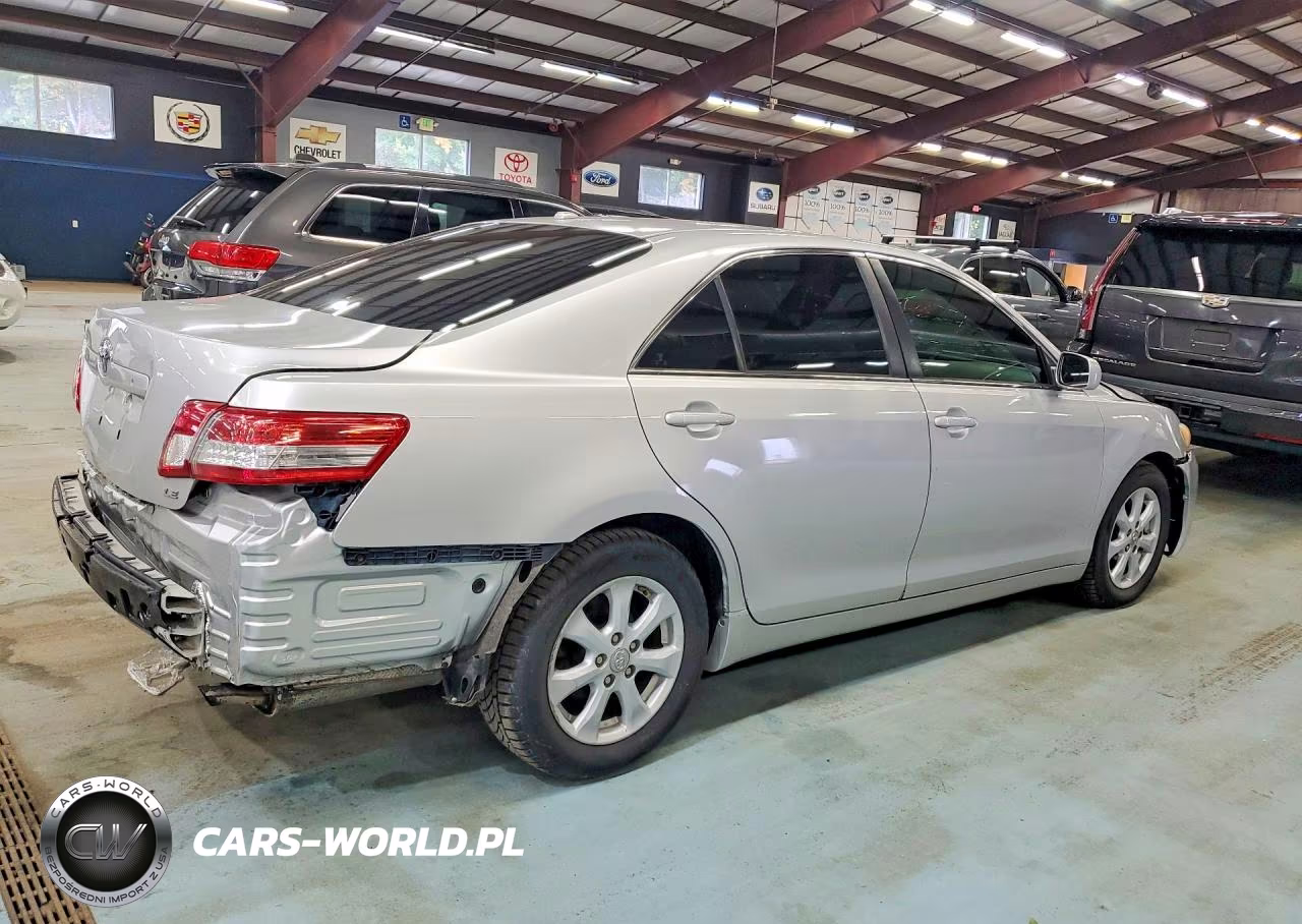 2011 Toyota Camry Le VIN:4T1BF3EKXBU137974 - 3