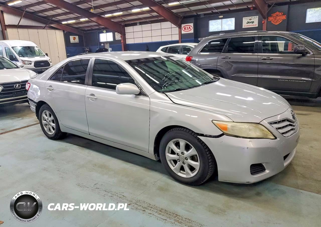 2011 Toyota Camry Le VIN:4T1BF3EKXBU137974 - 4