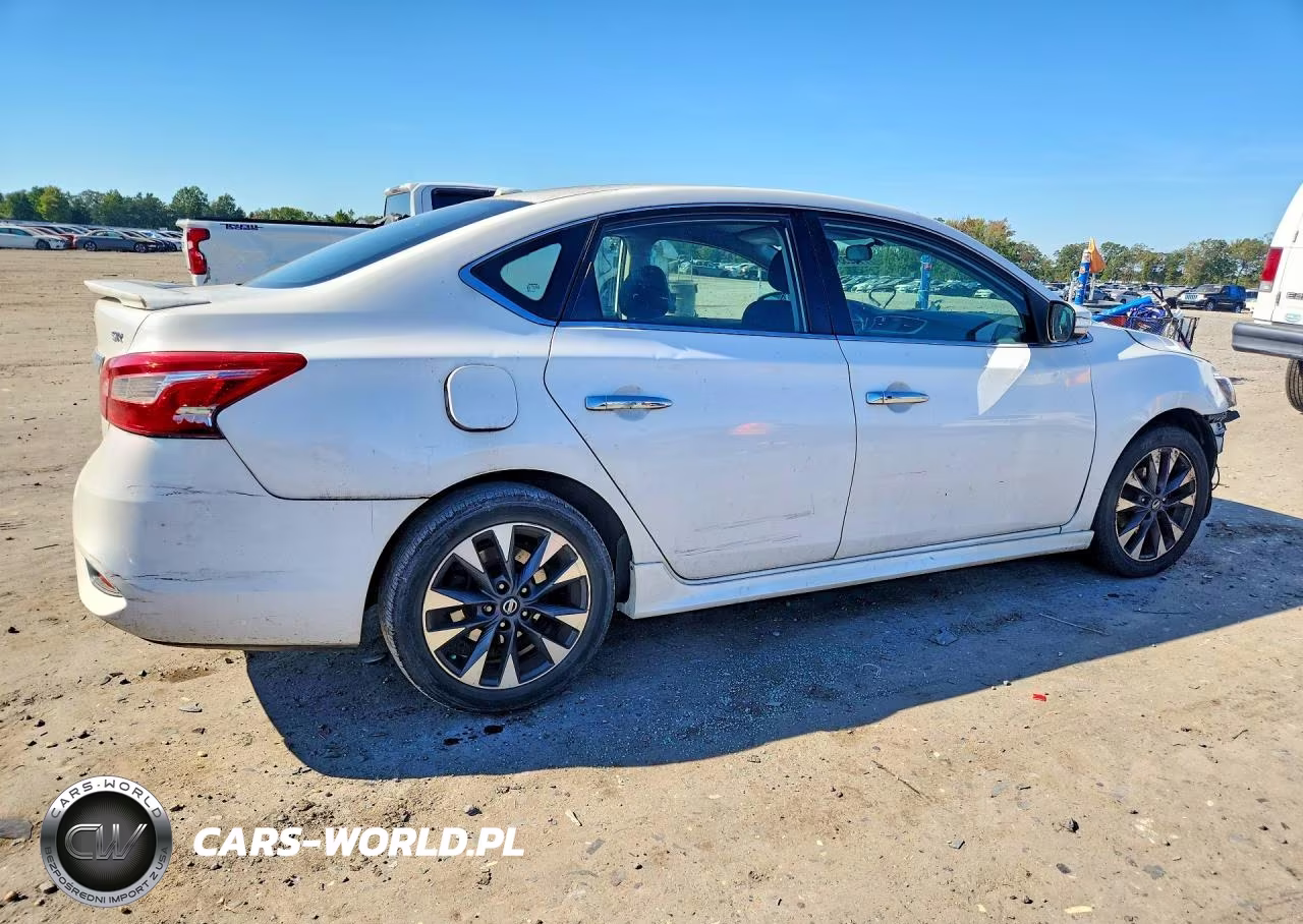 2017 Nissan Sentra Sr VIN:3N1AB7AP0HY336013 - 3