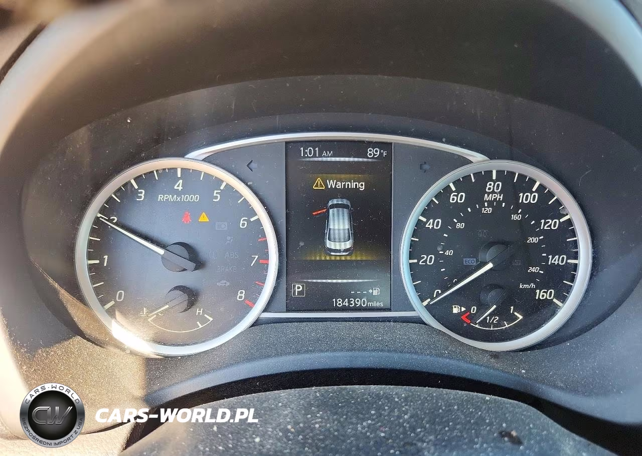 2017 Nissan Sentra Sr VIN:3N1AB7AP0HY336013 - 9