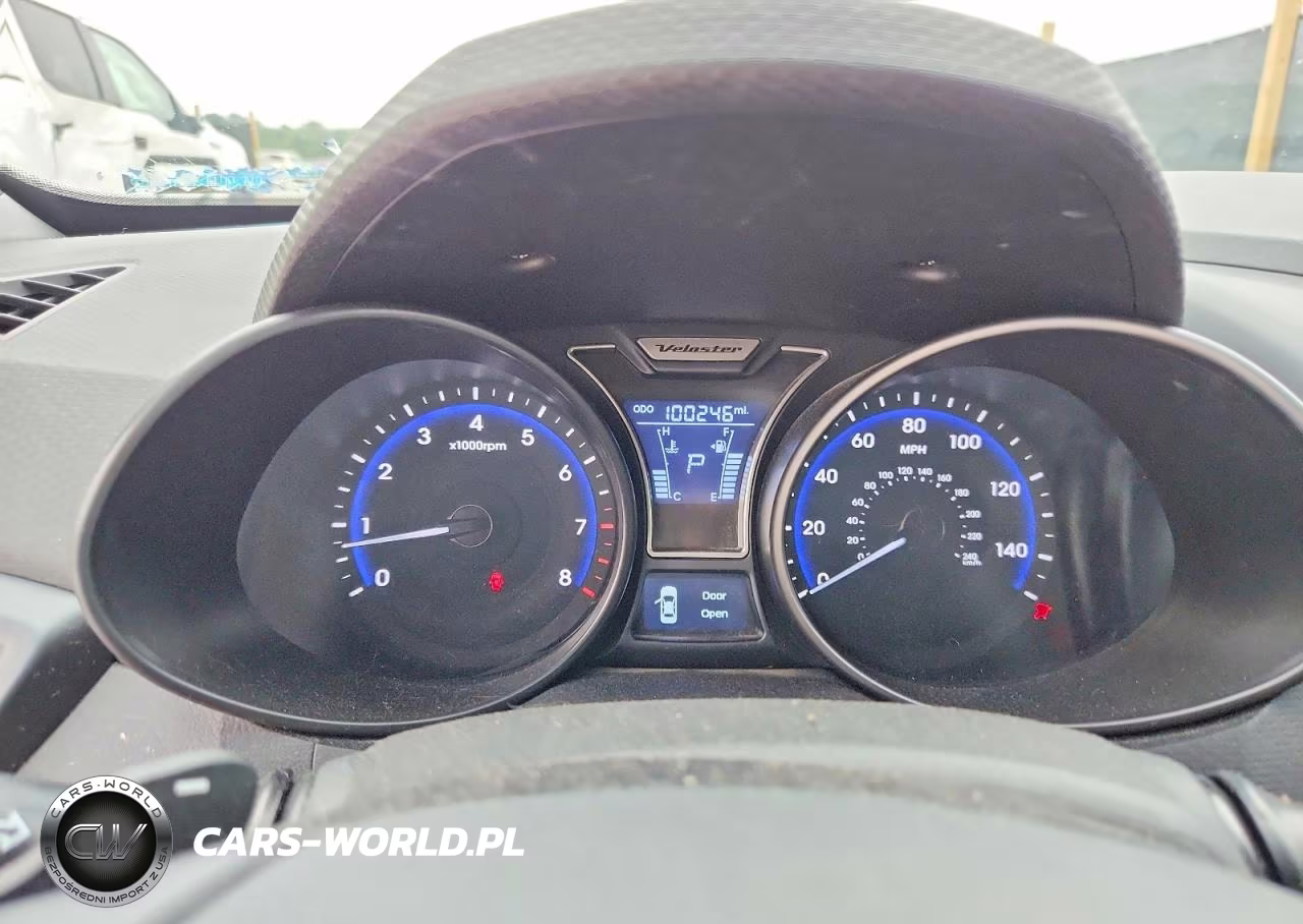 2015 Hyundai Veloster Turbo VIN:KMHTC6AE1FU216325 - 9