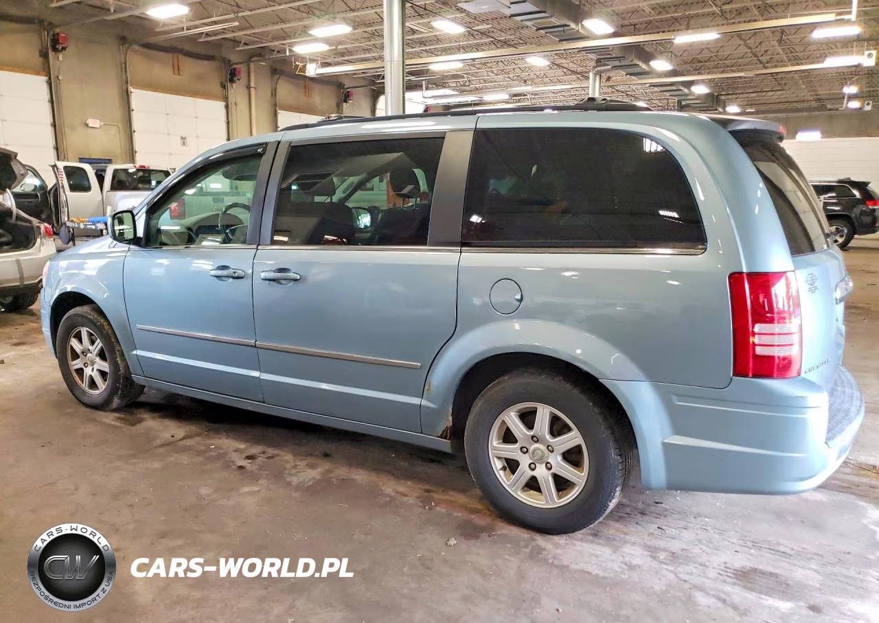 2010 Chrysler Town & Country Touring VIN:2A4RR5D1XAR183941 - 2
