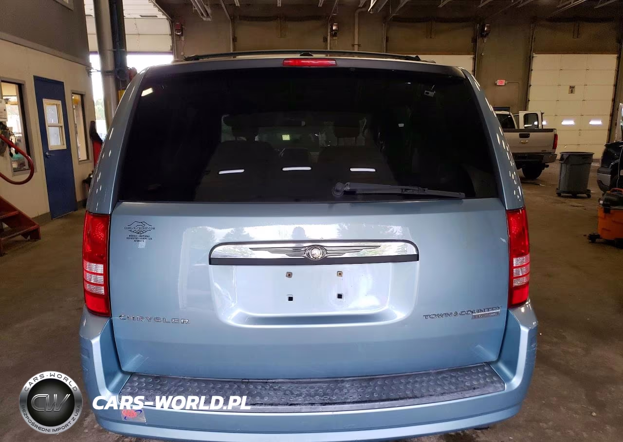 2010 Chrysler Town & Country Touring VIN:2A4RR5D1XAR183941 - 6