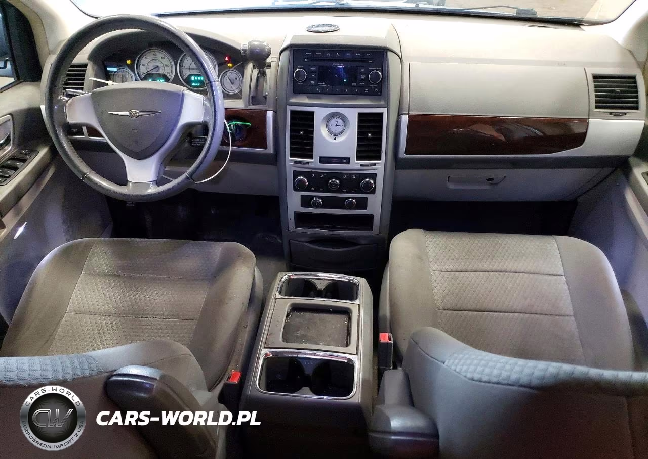 2010 Chrysler Town & Country Touring VIN:2A4RR5D1XAR183941 - 8