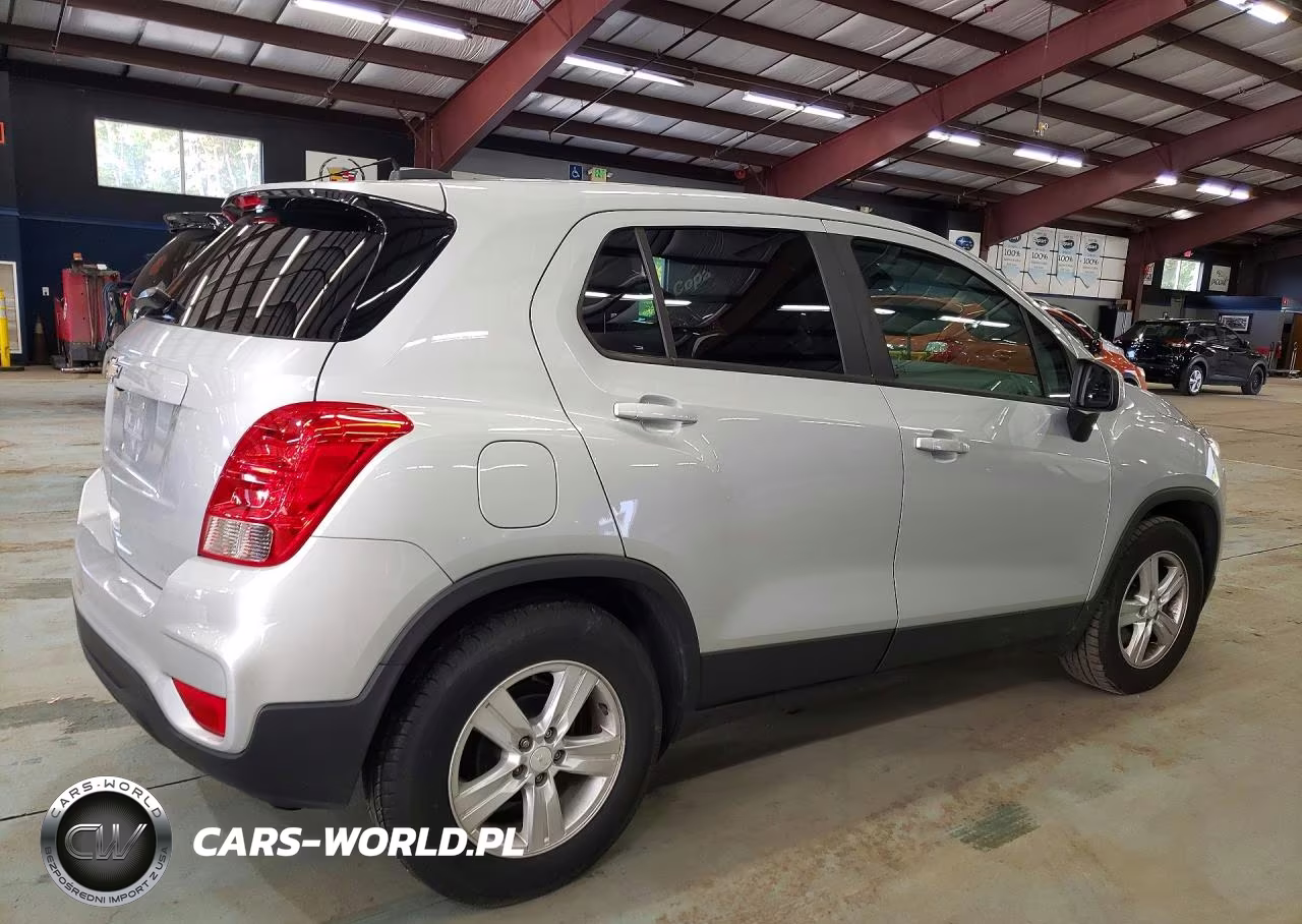 2020 Chevrolet Trax Ls VIN:3GNCJKSB4LL243488 - 3