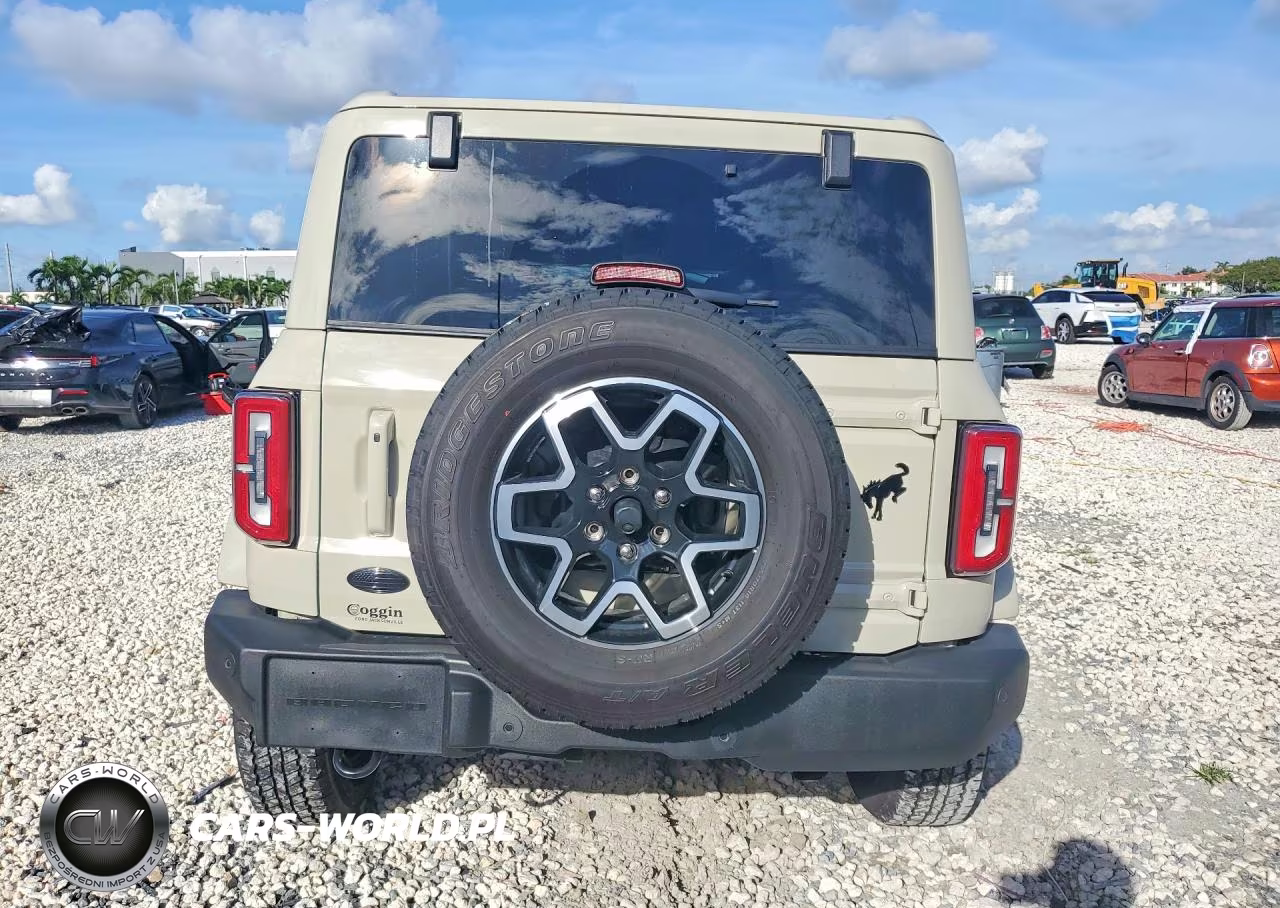 2025 Ford Bronco Outer Banks VIN:1FMEE8BP8SLB71186 - 6