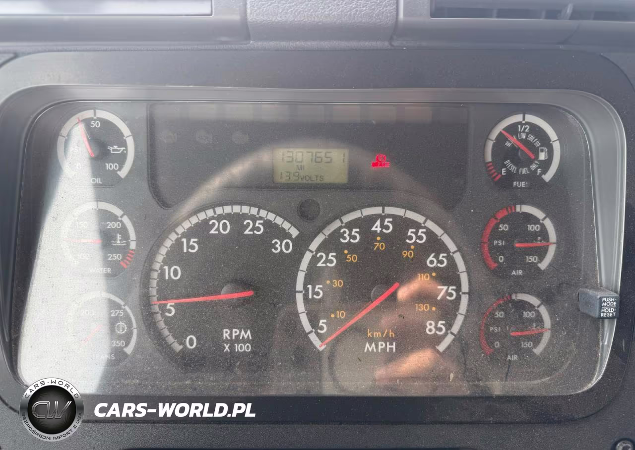 2008 Freightliner Cascadia 125 VIN:1FUJGLCK18LZ65919 - 8