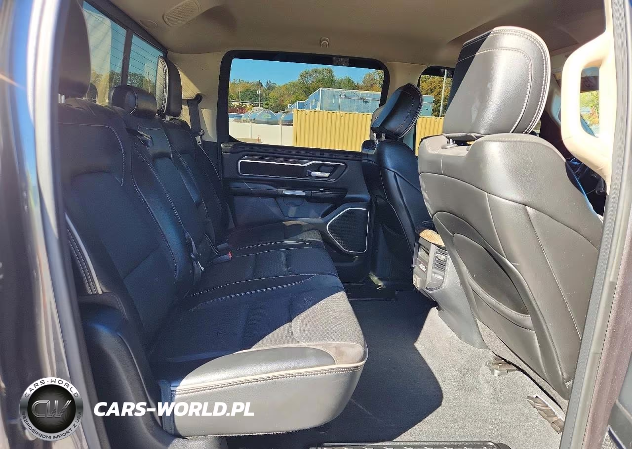 2019 Ram 1500 Laramie VIN:1C6SRFJT4KN513615 - 10