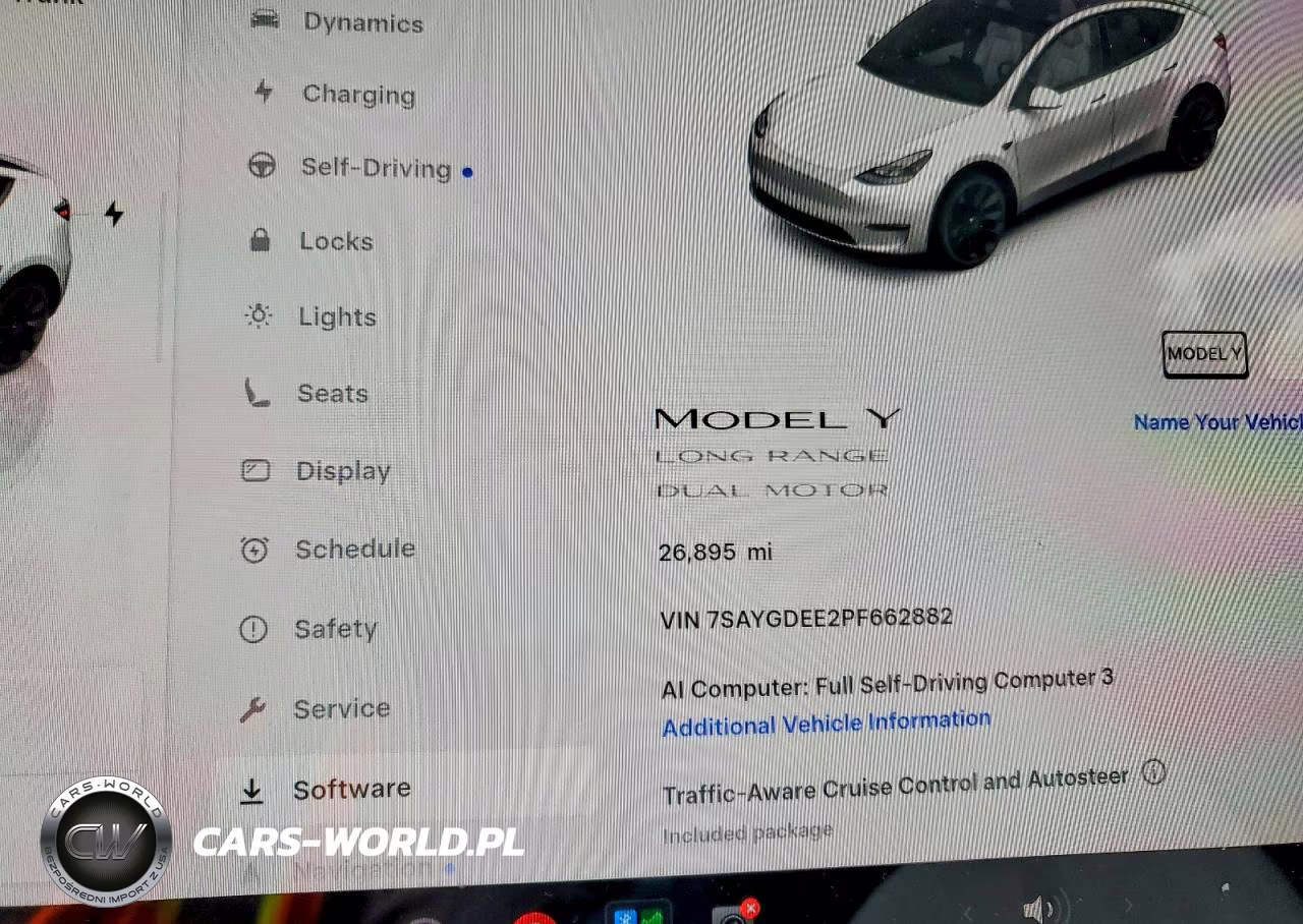 2023 Tesla Model Y VIN:7SAYGDEE2PF662882 - 9