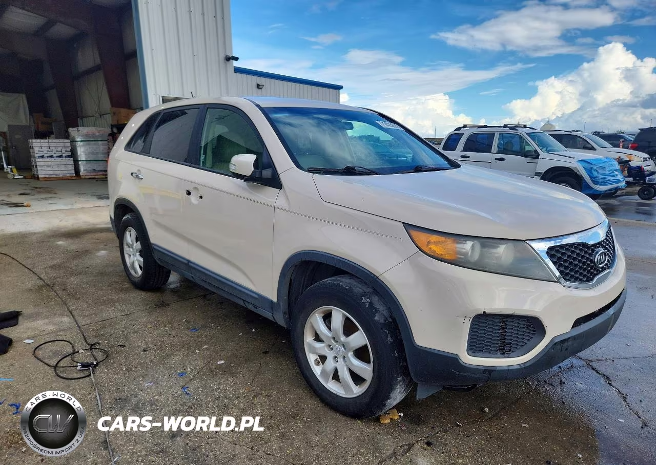 2011 Kia Sorento Lx VIN:5XYKT3A13BG041762 - 4
