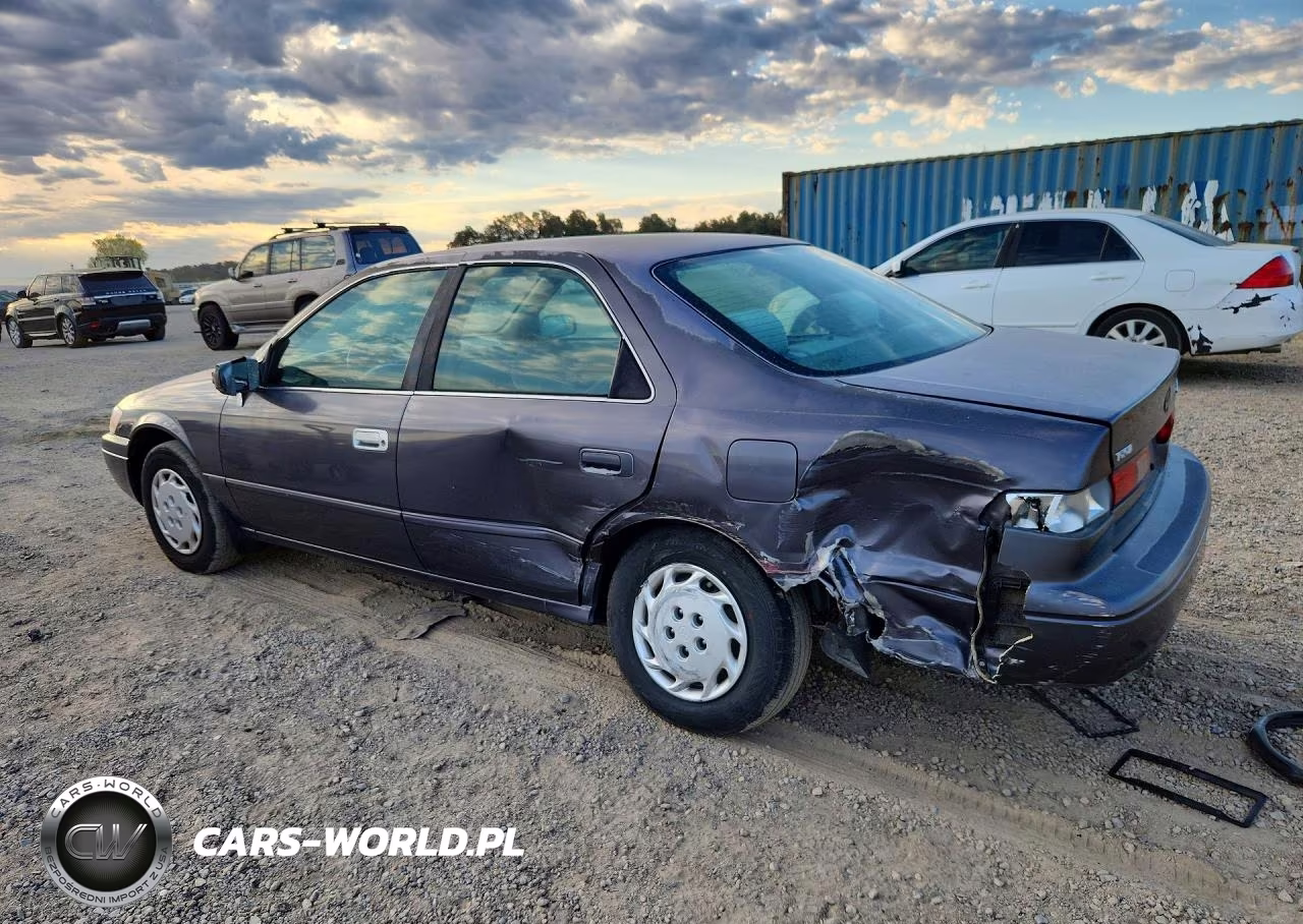 1999 Toyota Camry Le VIN:4T1BG22K4XU499687 - 2