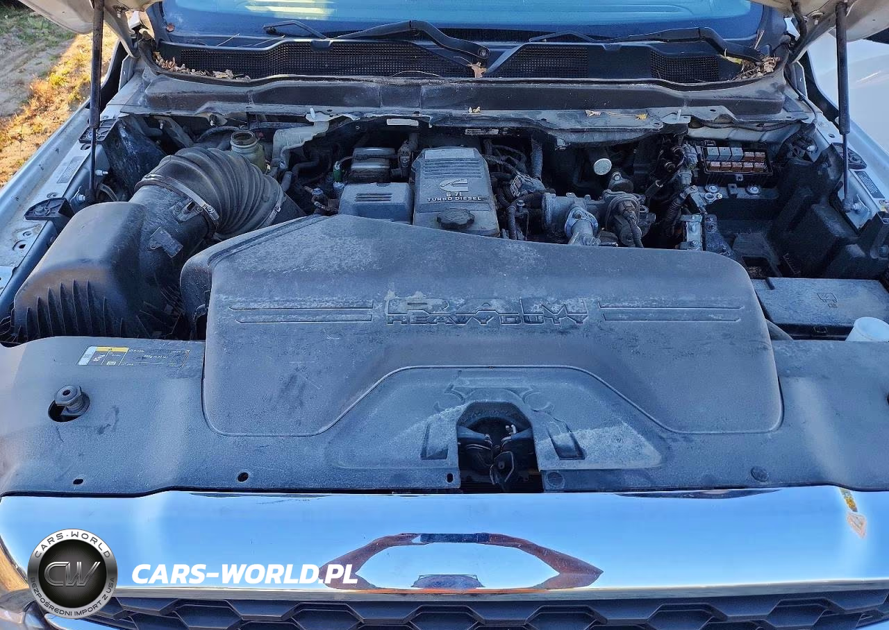 2022 Ram 3500 VIN:3C7WRTCLXNG246048 - 11