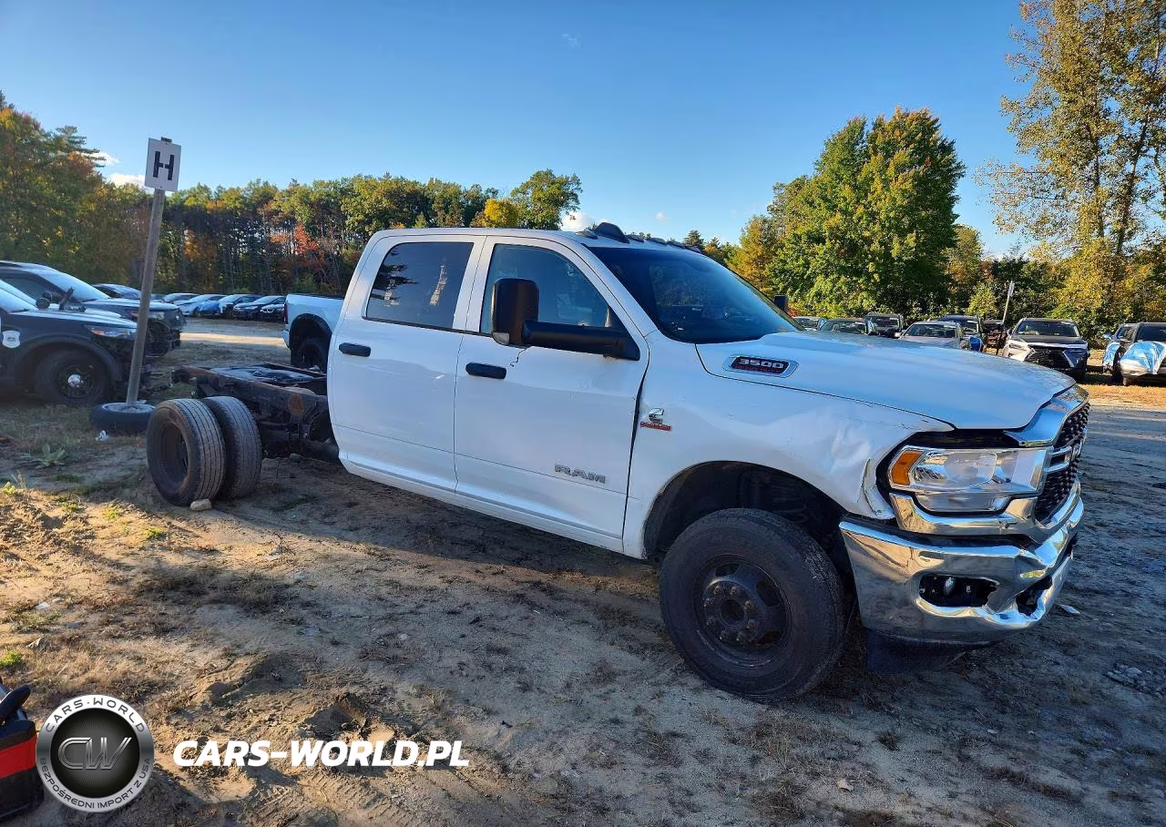 2022 Ram 3500 VIN:3C7WRTCLXNG246048 - 4
