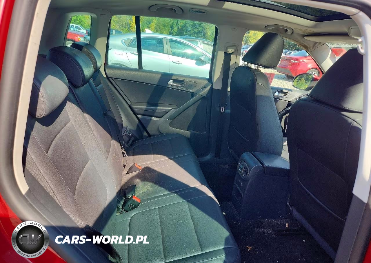 2010 Volkswagen Tiguan Se VIN:WVGBV7AX6AW002361 - 10